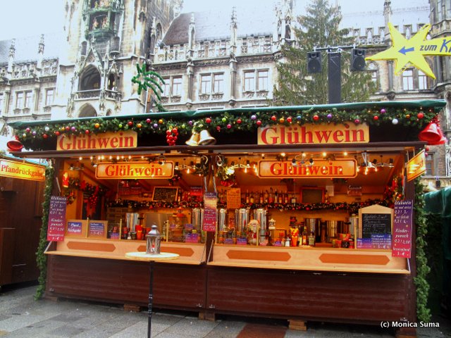 Gluhwein Marienplatz Munich